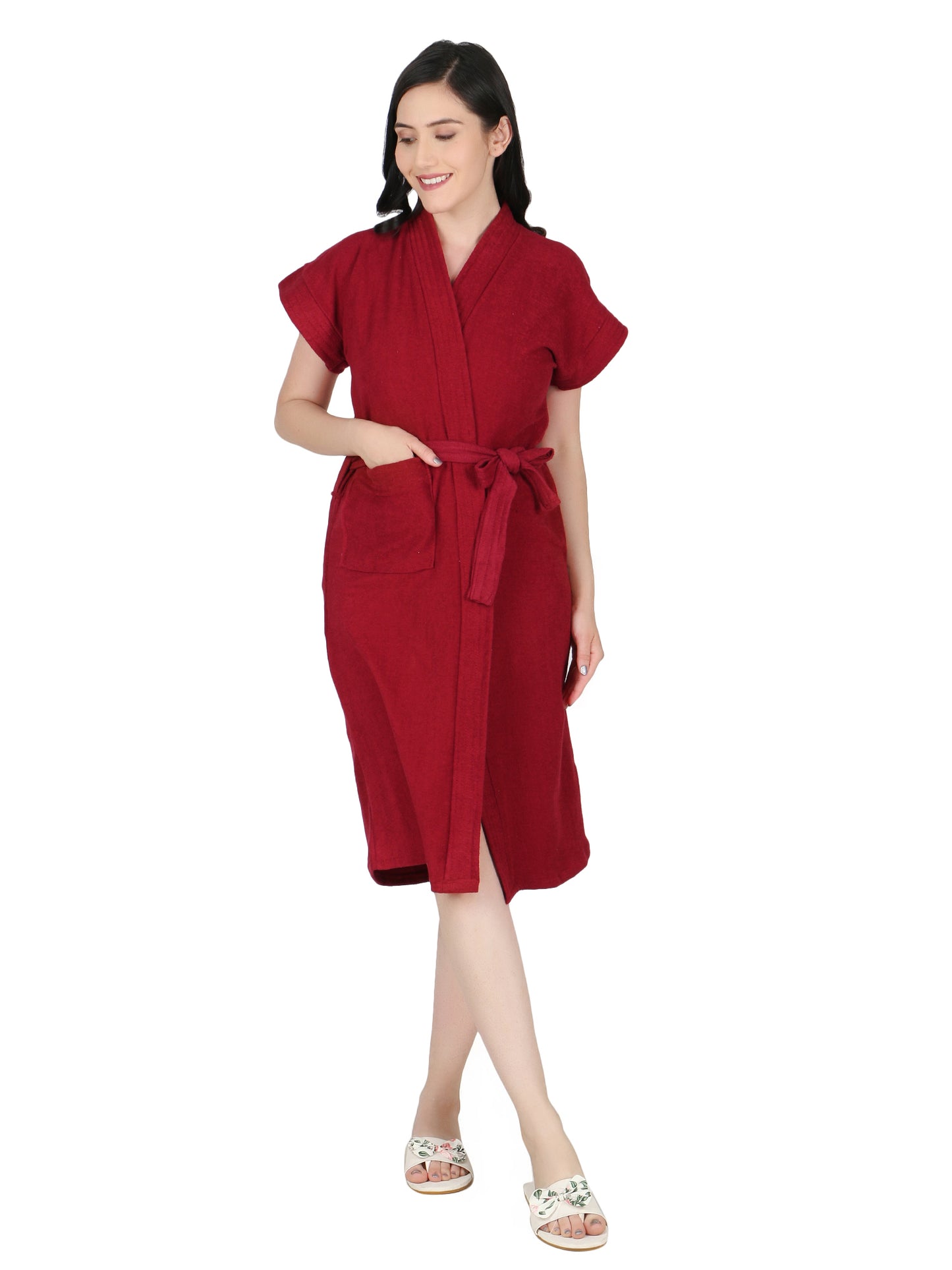 Soft & Absorbent Bathrobe for Women – Comfortable Spa & Lounge Wear (Maroon)