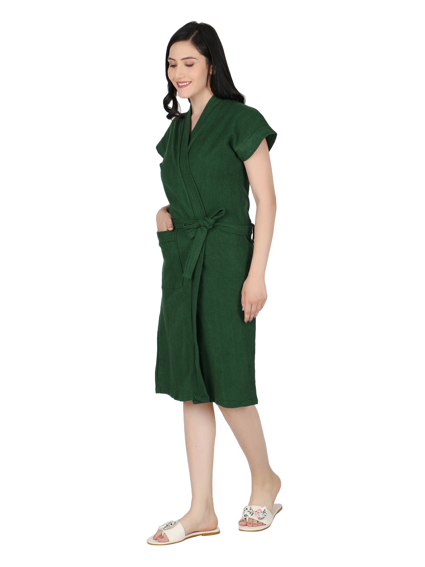 Soft & Absorbent Bathrobe for Women – Comfortable Spa & Lounge Wear (Drk Green)
